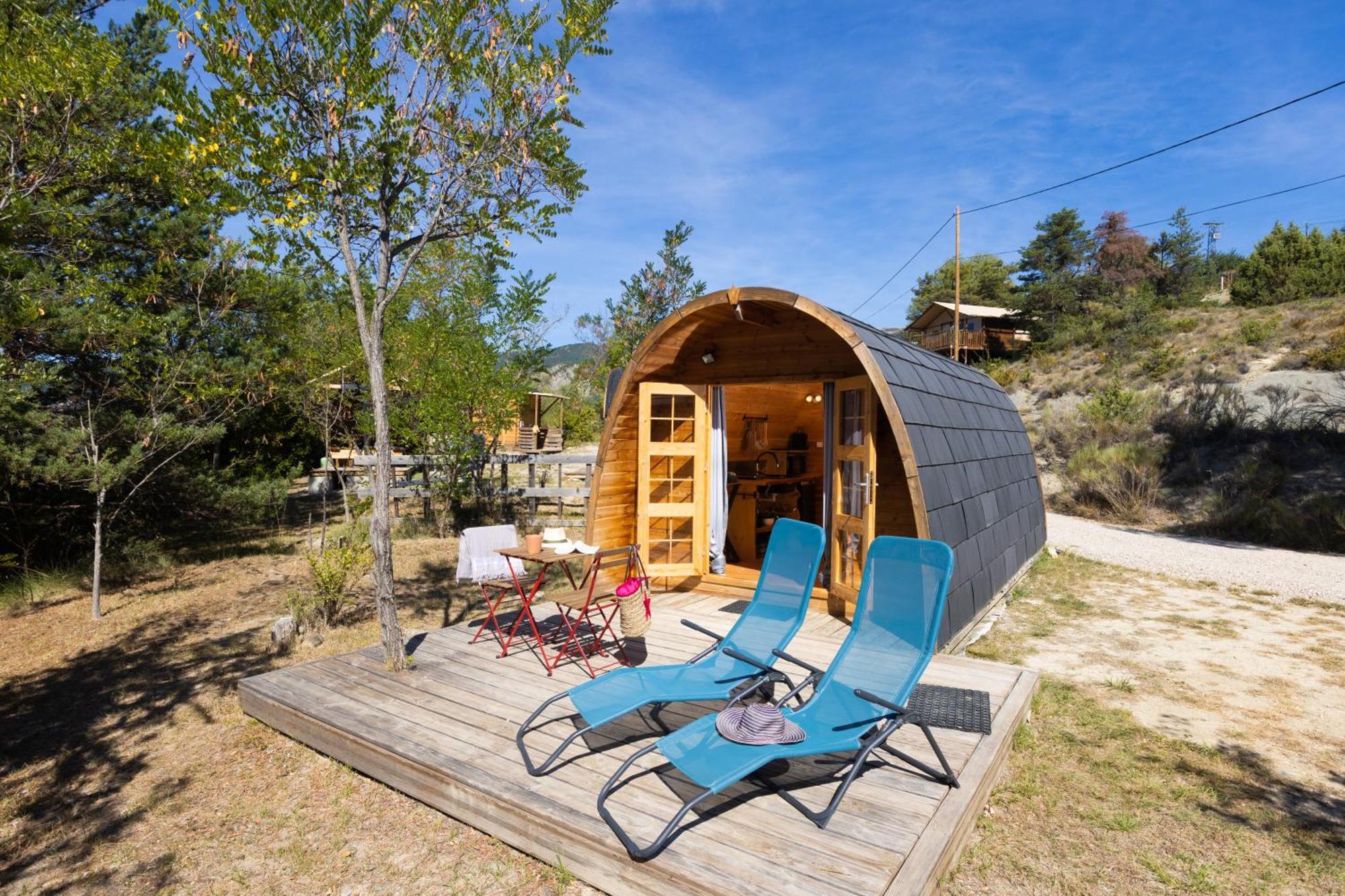 Camping Les Hauts De Rosans Exteriér fotografie